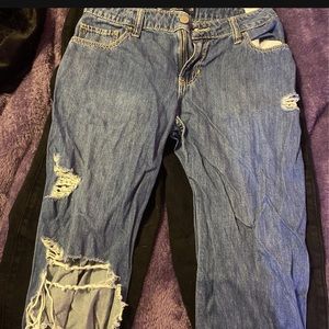 Low-rise distressed Dad jeans! Super soft and comfortable jean material! Size 1